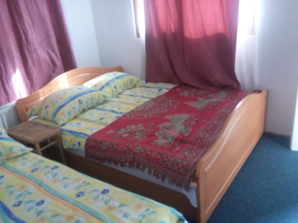 Hostel Gonzo Сараево Экстерьер фото