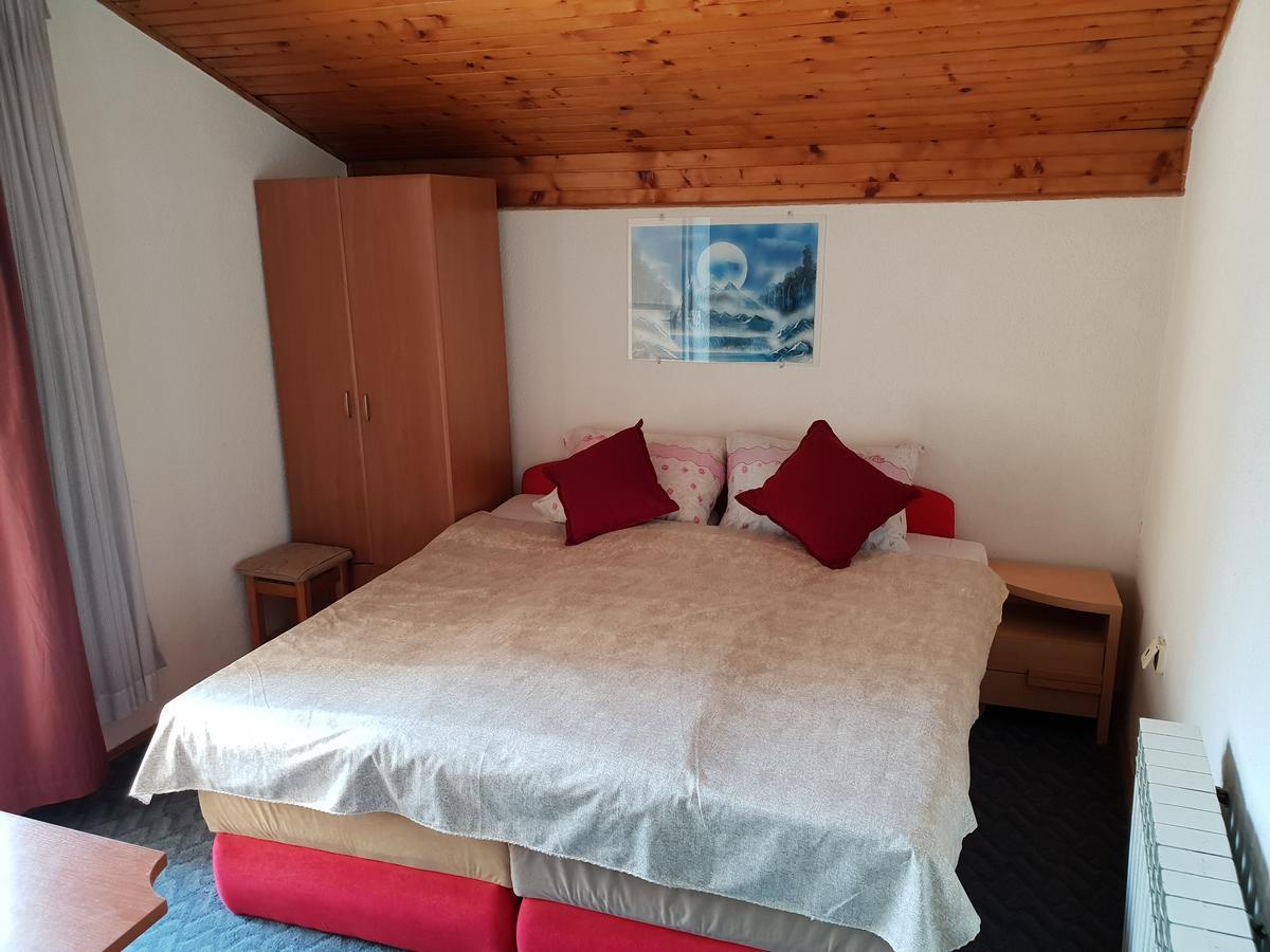 Hostel Gonzo Сараево Экстерьер фото