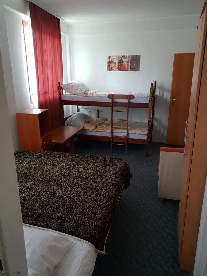 Hostel Gonzo Сараево Экстерьер фото