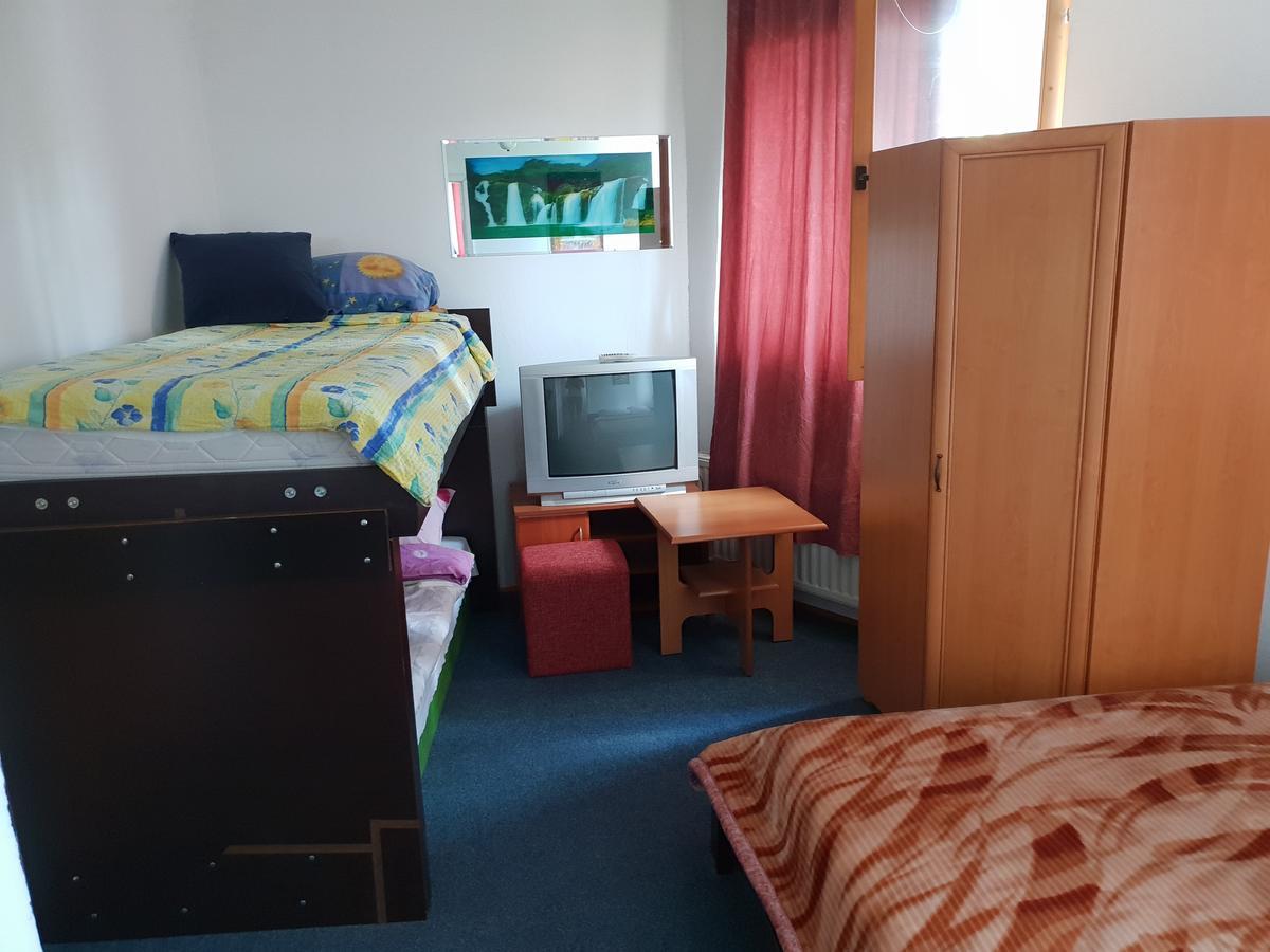 Hostel Gonzo Сараево Экстерьер фото