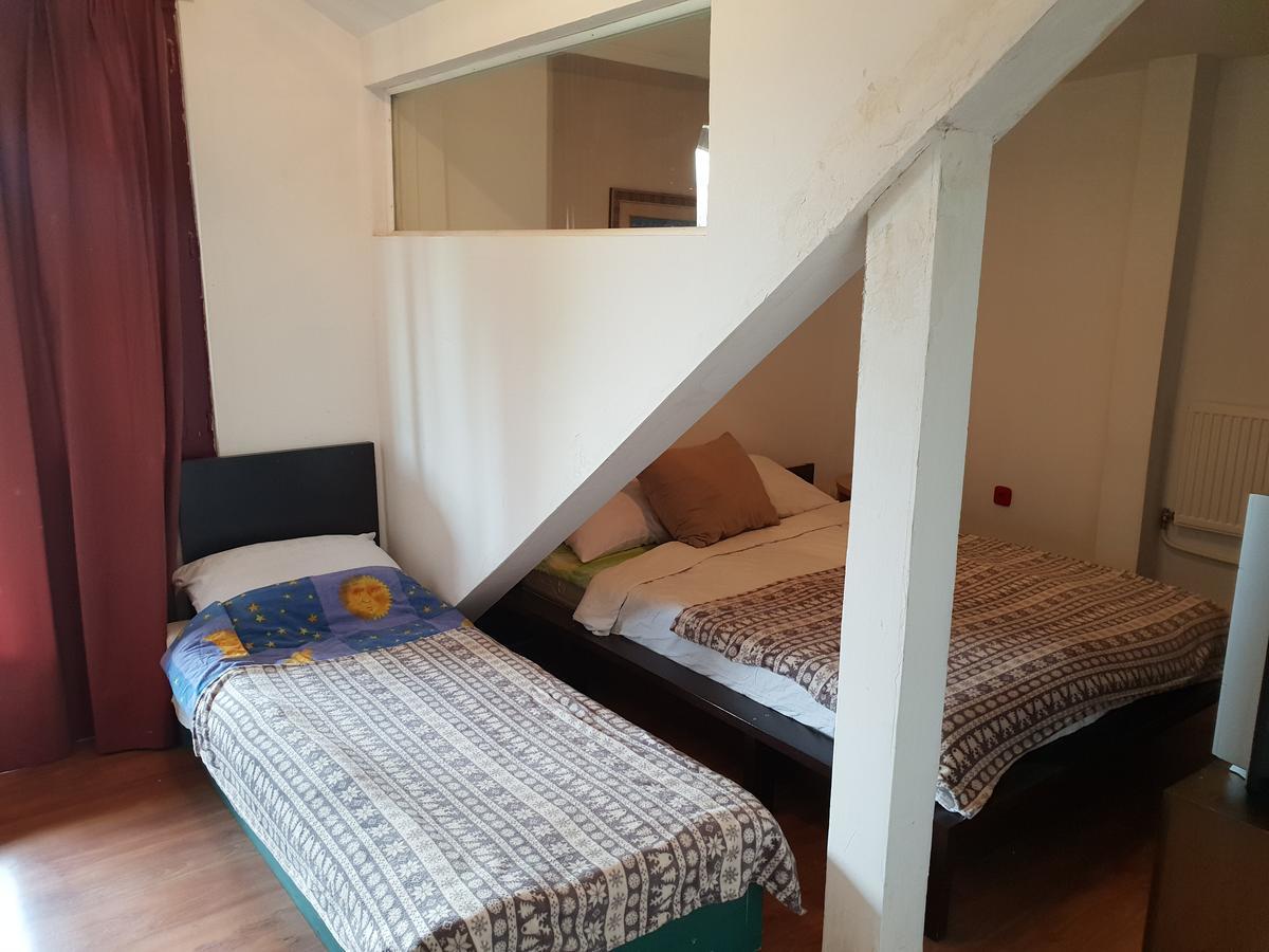 Hostel Gonzo Сараево Экстерьер фото