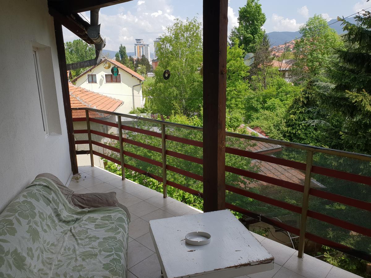 Hostel Gonzo Сараево Экстерьер фото
