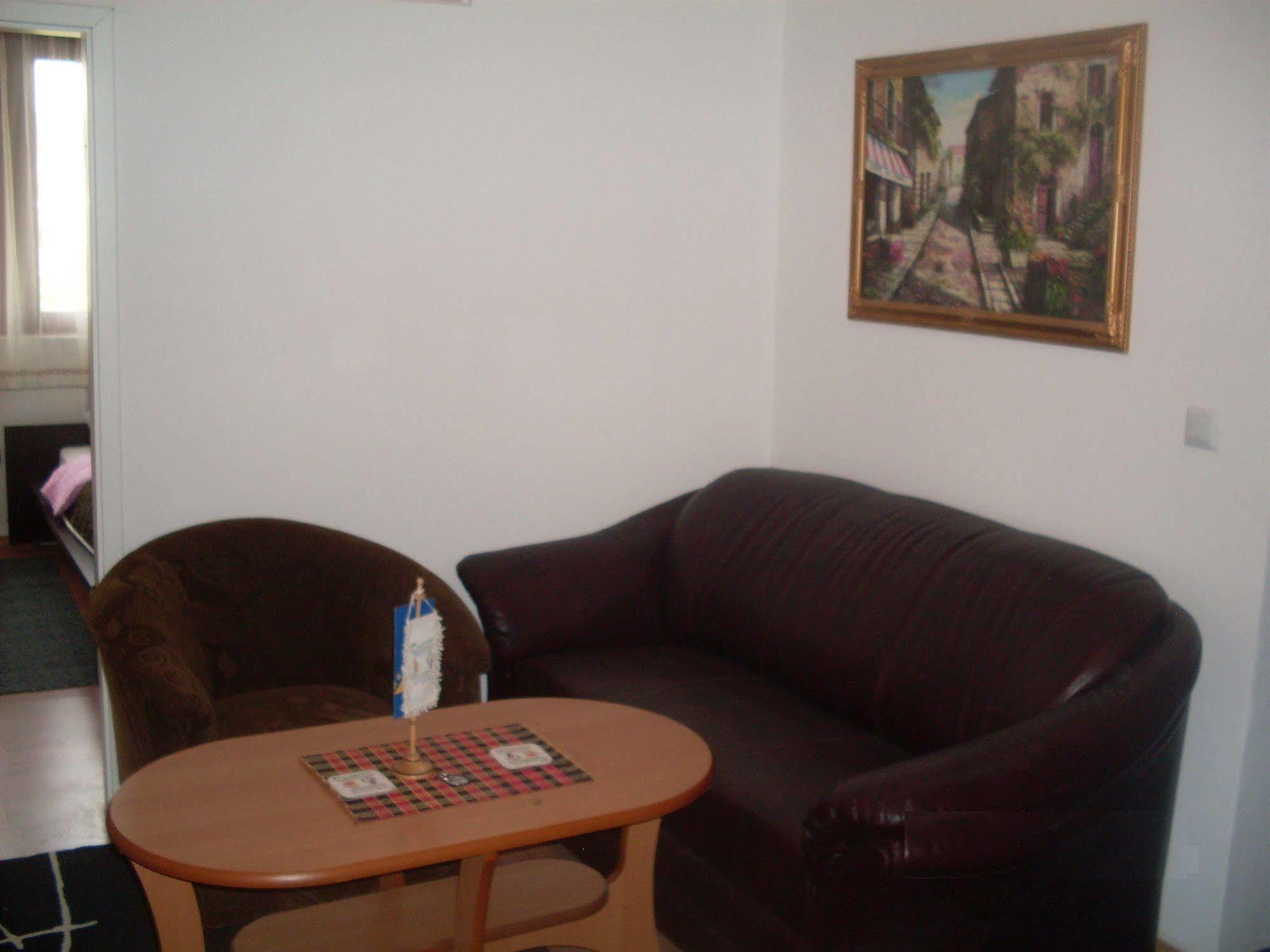 Hostel Gonzo Сараево Экстерьер фото