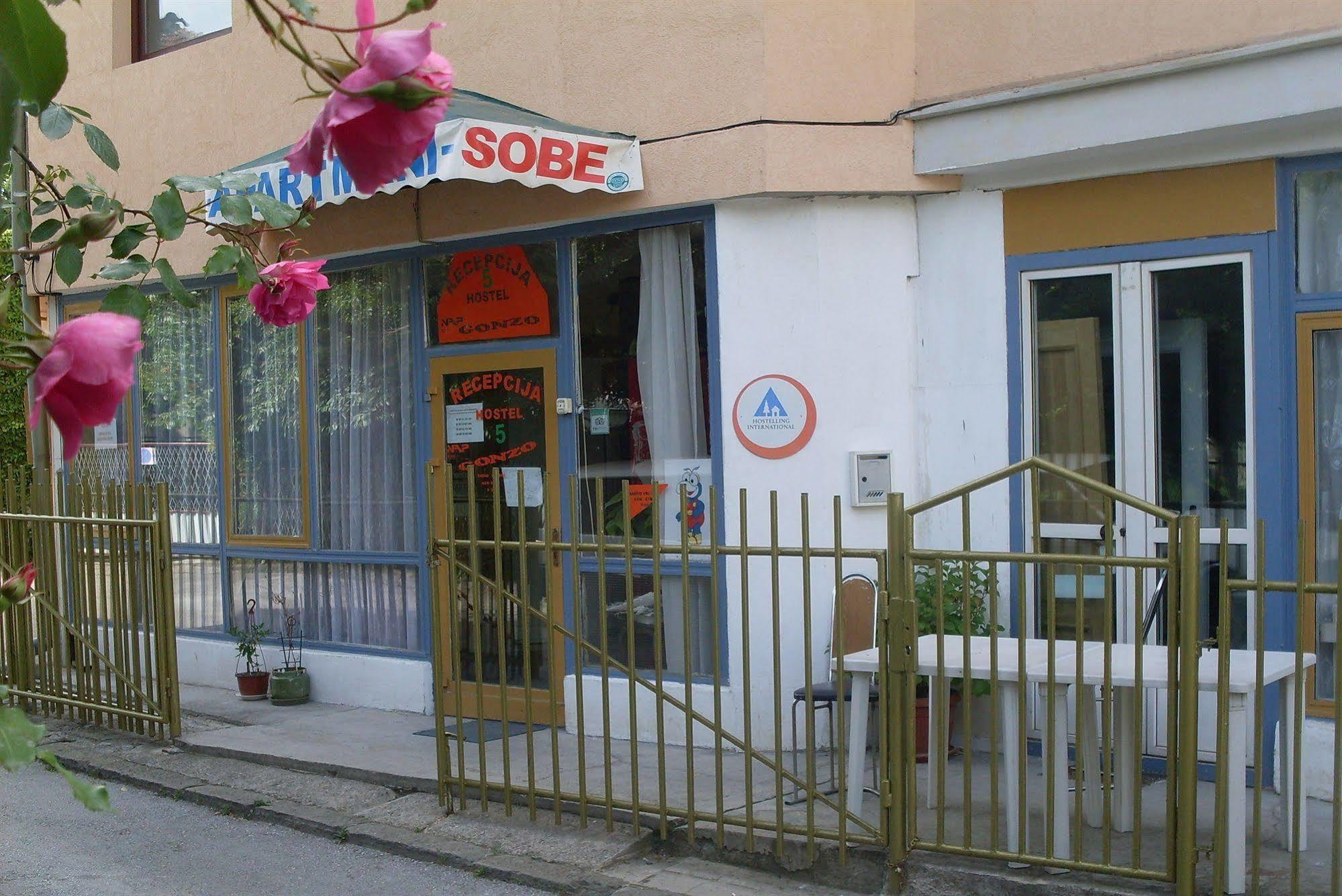 Hostel Gonzo Сараево Экстерьер фото