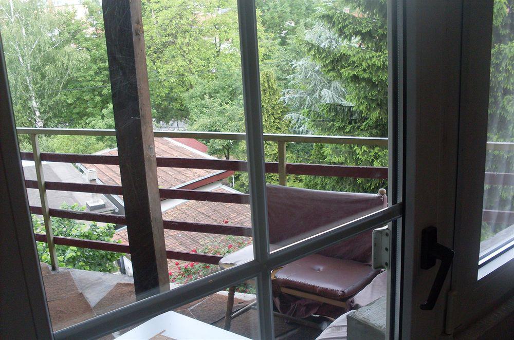 Hostel Gonzo Сараево Экстерьер фото